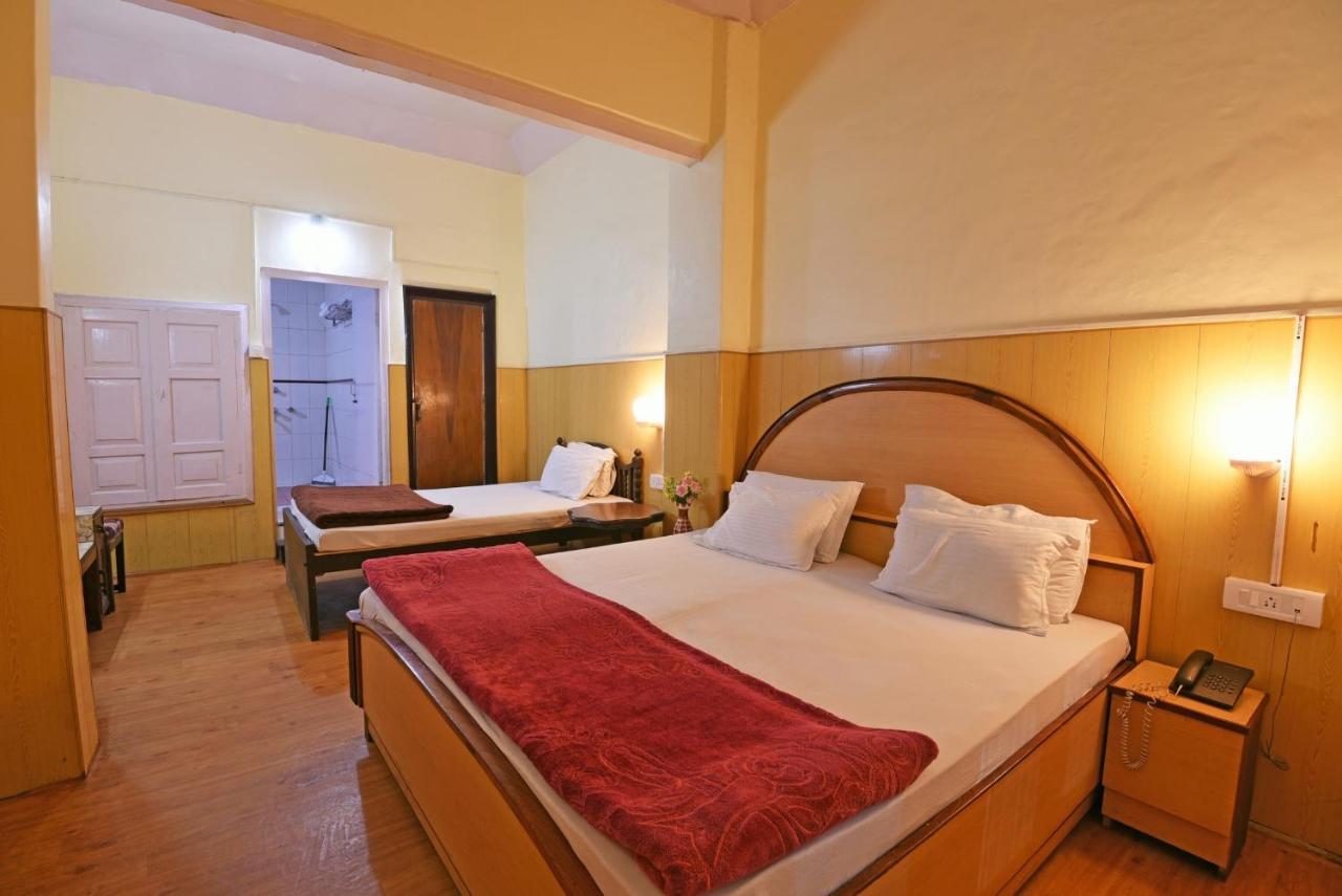 India Hotel - Lake View - Mall Road 나이니탈 외부 사진