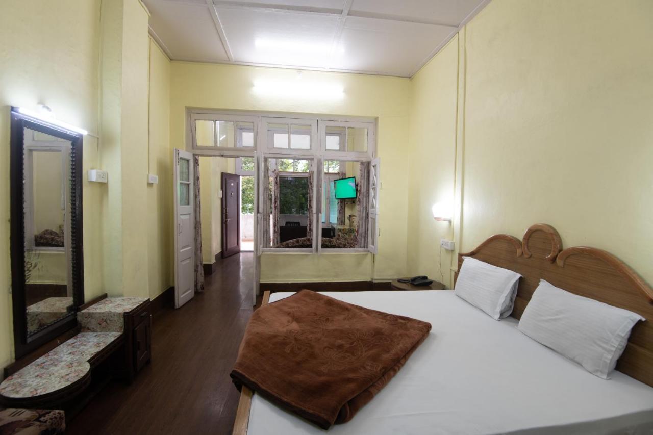 India Hotel - Lake View - Mall Road 나이니탈 외부 사진